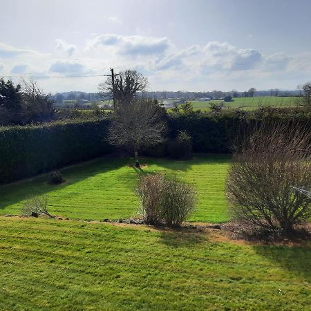 4 Bedroom, 15 Min To Limerick City Quiet Retreat. Luaran gambar
