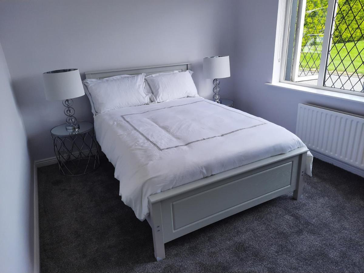 4 Bedroom, 15 Min To Limerick City Quiet Retreat. Luaran gambar